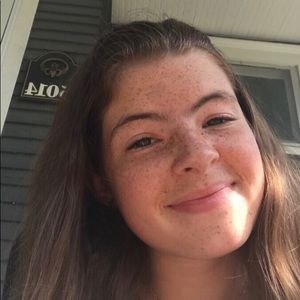 Meet your Posher, Caroline